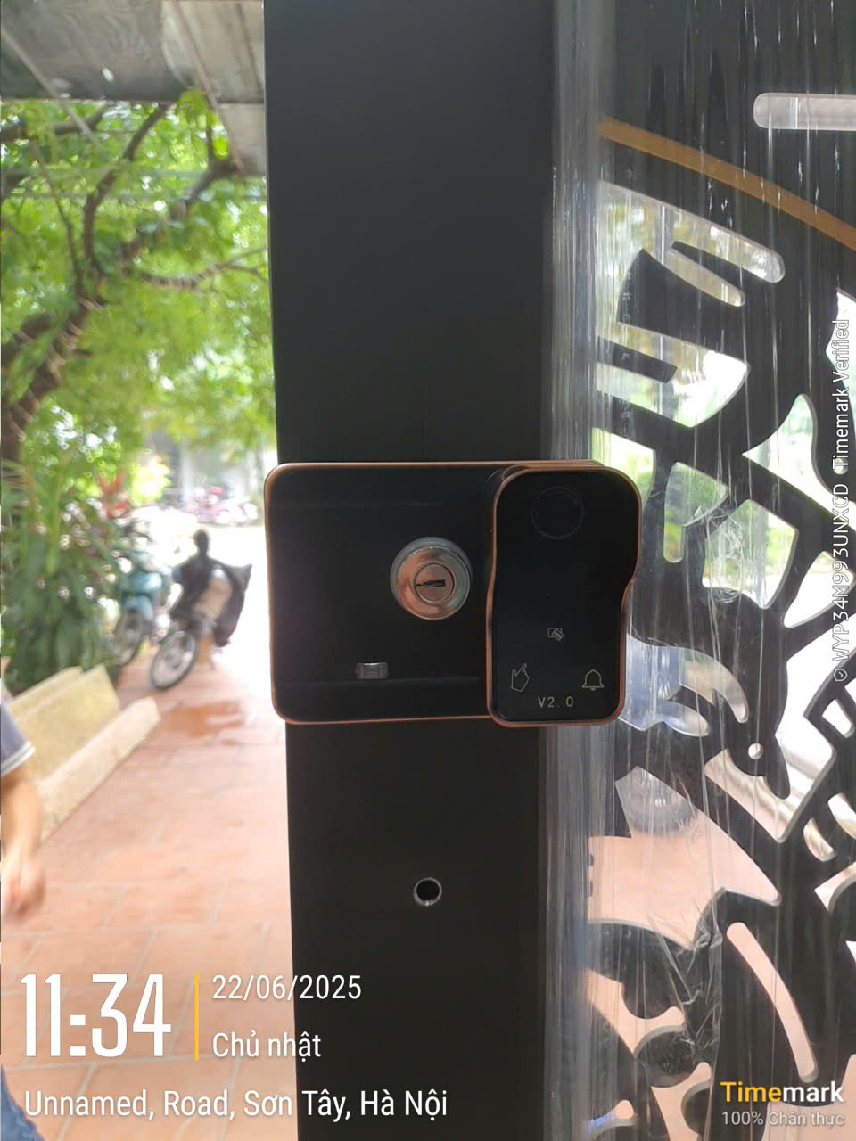 Mặt trong khóa Avolock AG-48 tại công trình